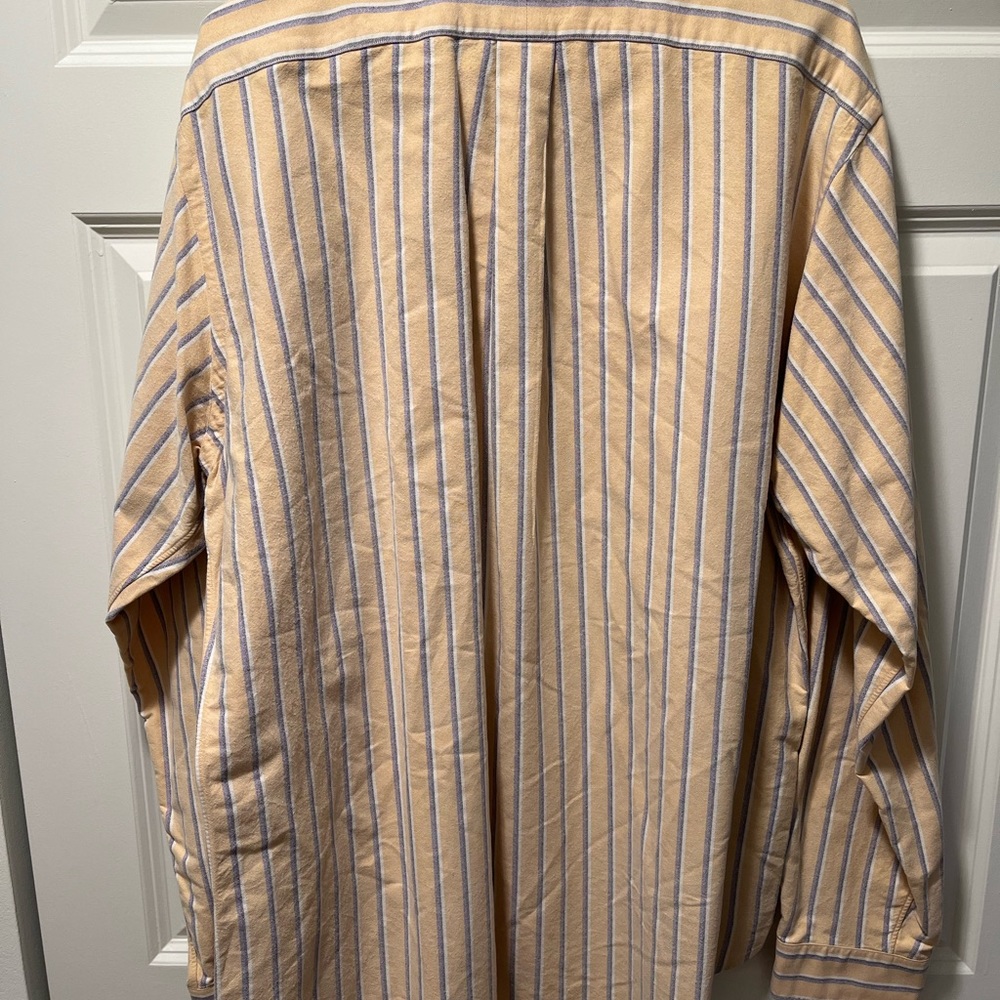 Polo Button Down - Picture 3 of 4